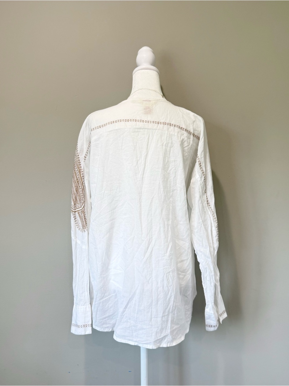 Sundance White & Tan Cotton Western Aztec Button-Up Blouse - Picture 2 of 5